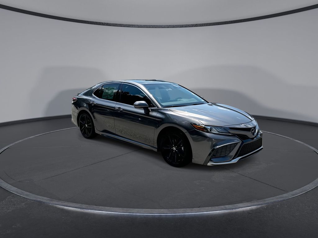 Vehicle image 4 of 27