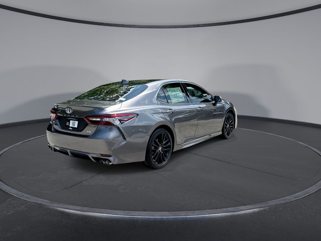 Vehicle image 6 of 27