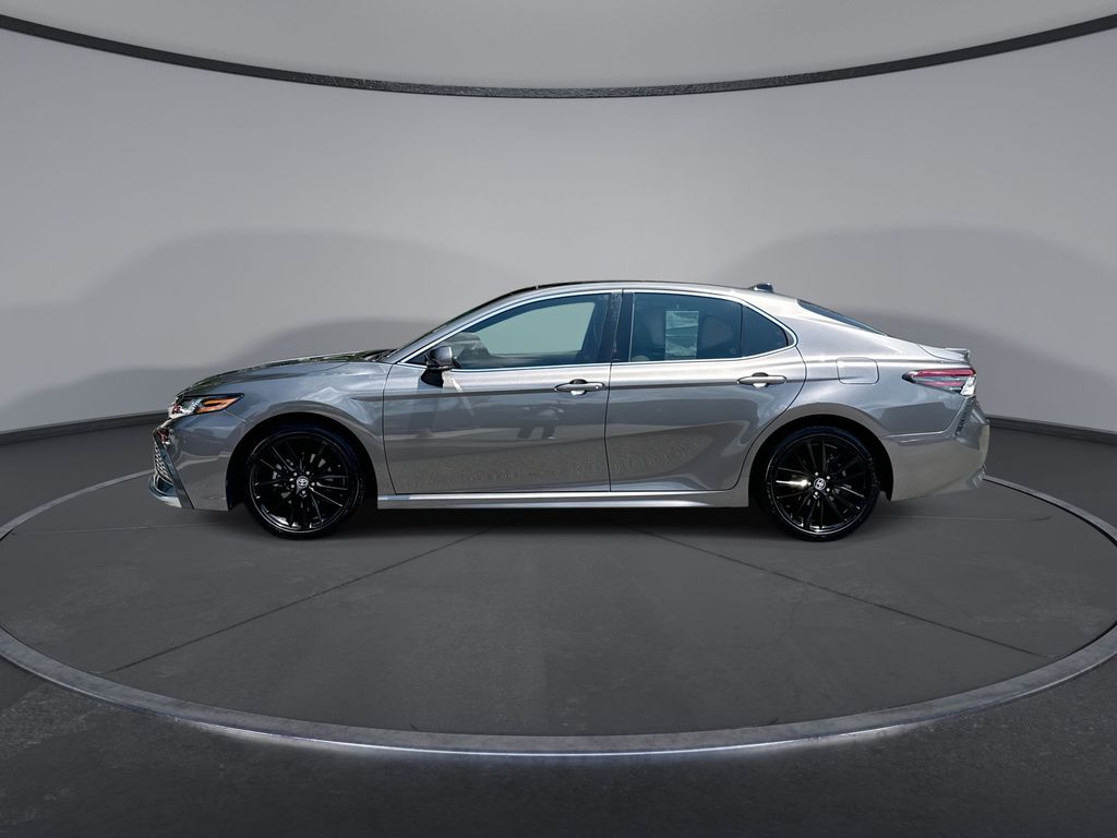 Vehicle image 9 of 27