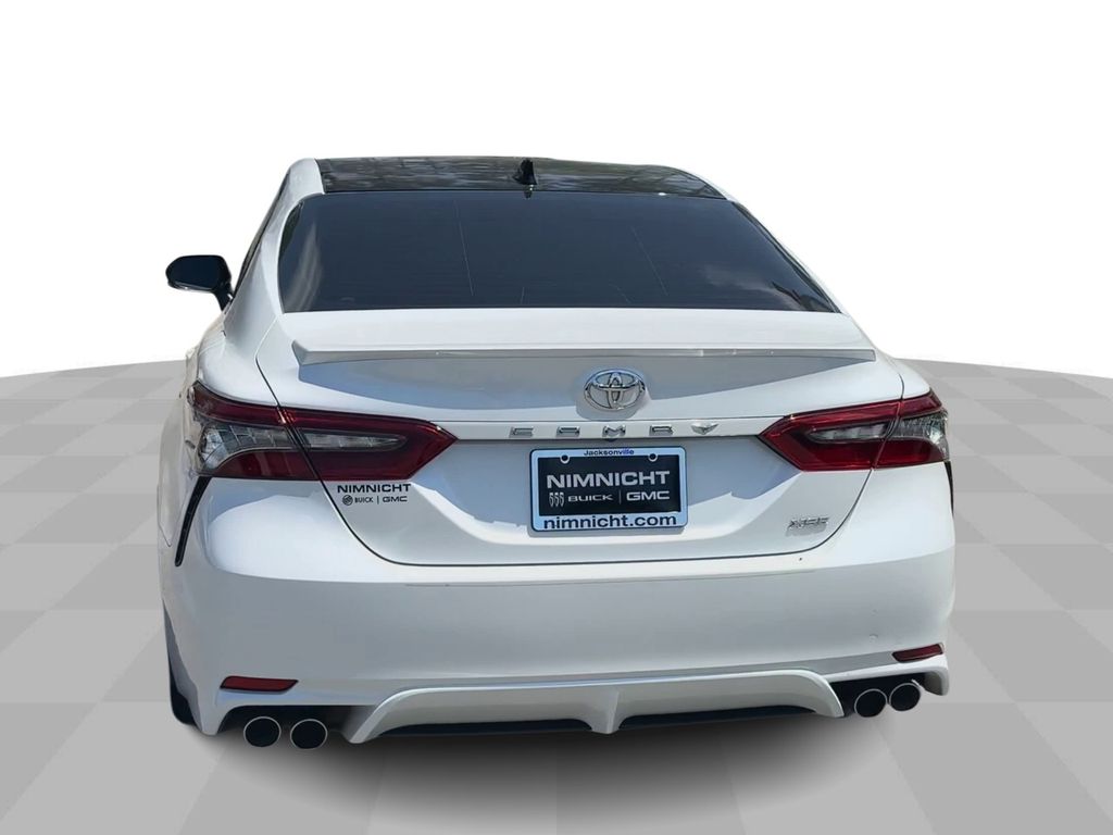 Vehicle image 8 of 36