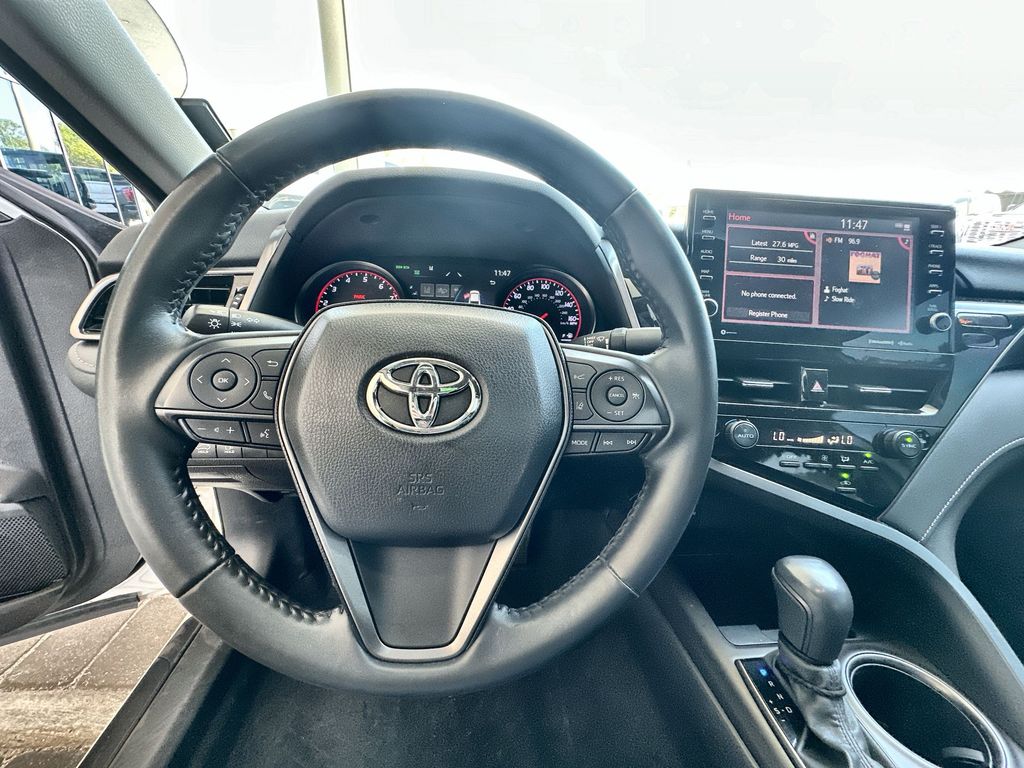 Vehicle image 11 of 36