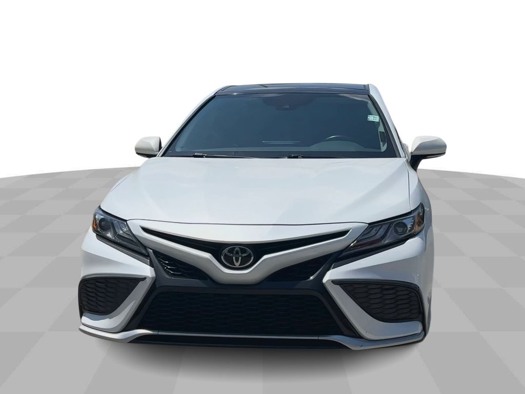 Vehicle image 4 of 36