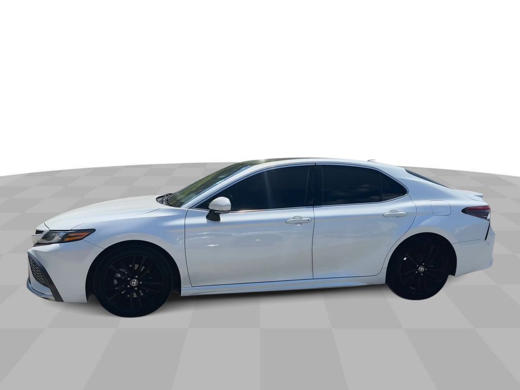 Vehicle image 3 of 36