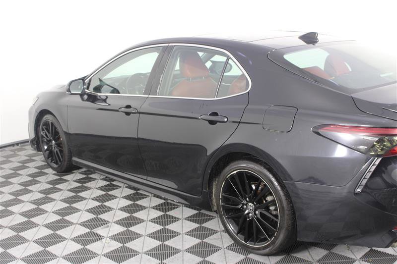 Vehicle image 11 of 37