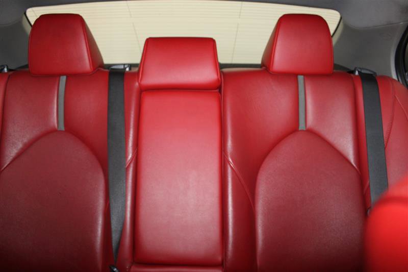 Vehicle image 20 of 37