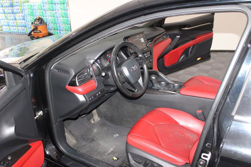 Vehicle image 23 of 37