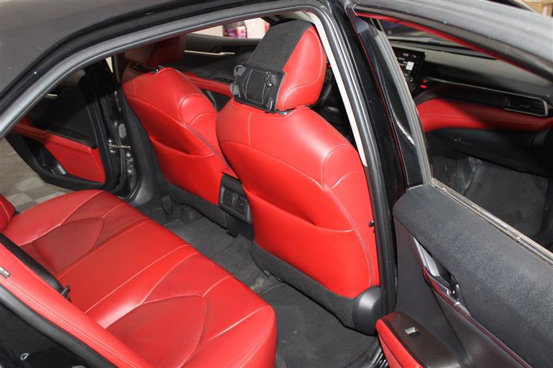 Vehicle image 14 of 37