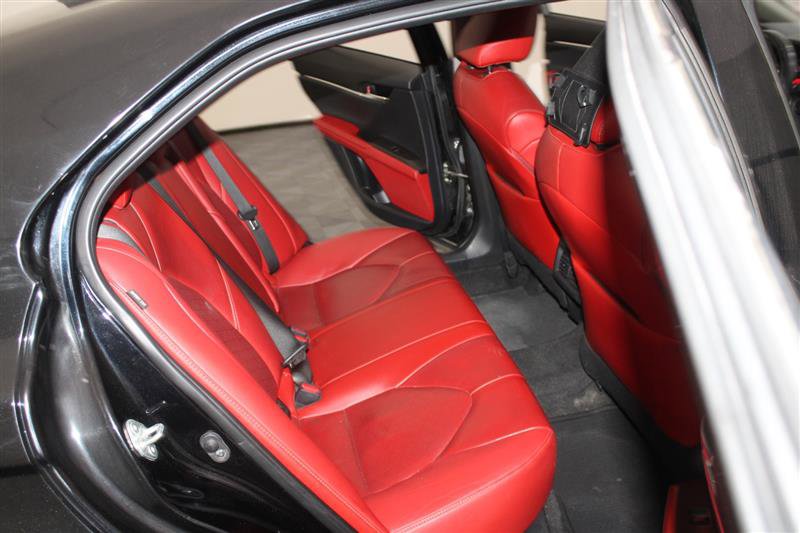 Vehicle image 17 of 37