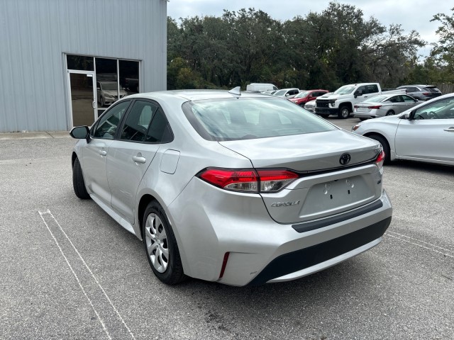 Vehicle image 4 of 20