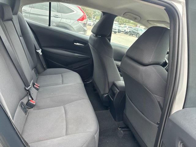 Vehicle image 12 of 20