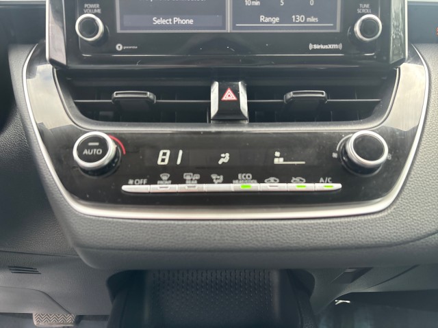 Vehicle image 18 of 20