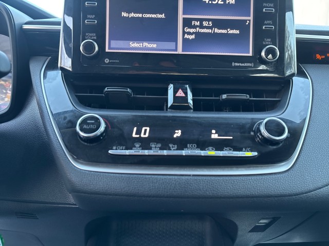 Vehicle image 18 of 20