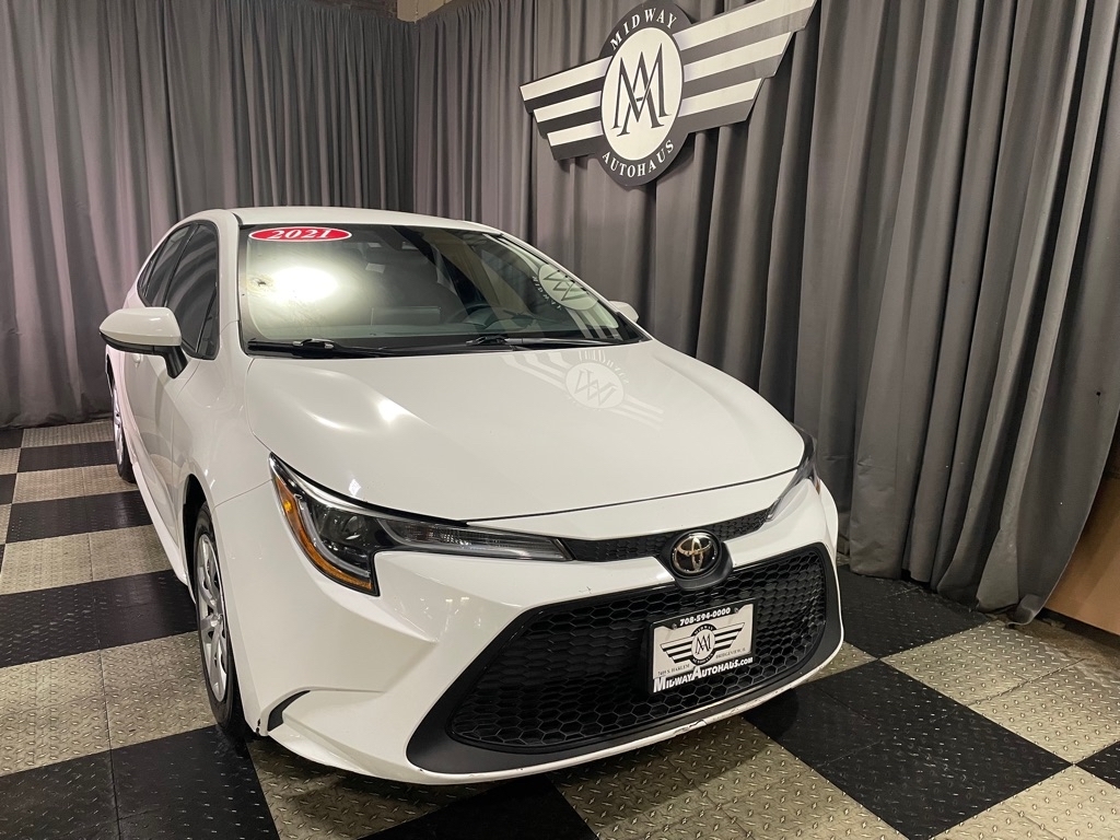 Vehicle image 3 of 24
