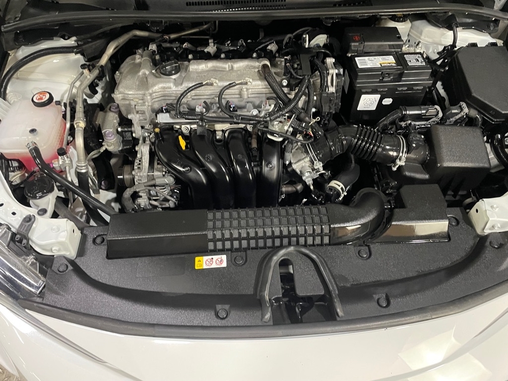 Vehicle image 20 of 24