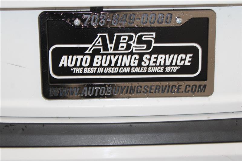 2021 Toyota Corolla LE Image 32 of 44