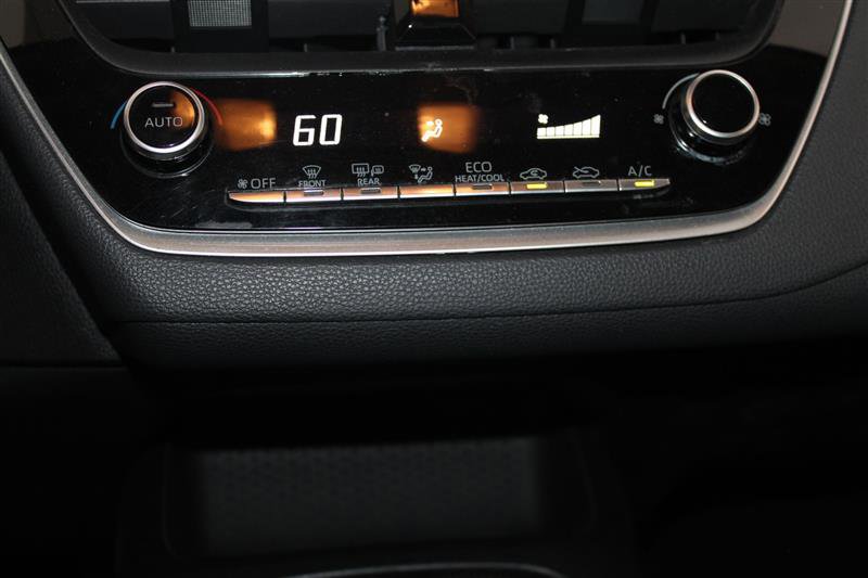 2021 Toyota Corolla LE Image 40 of 44