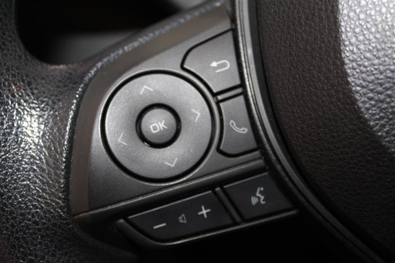 2021 Toyota Corolla LE Image 30 of 44