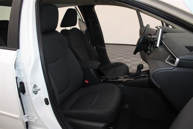 2021 Toyota Corolla LE Image 15 of 44