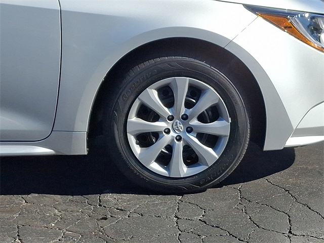 Vehicle image 8 of 37