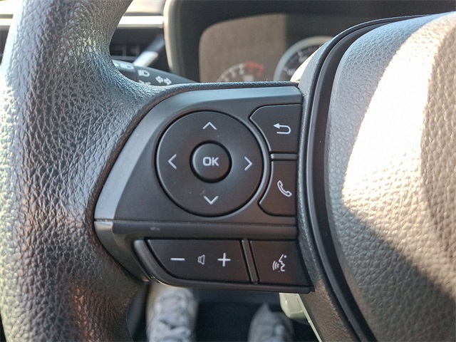 Vehicle image 22 of 37