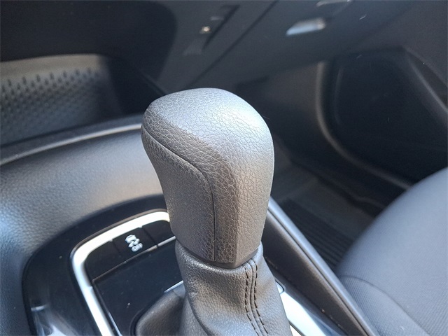 Vehicle image 15 of 37