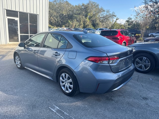 Vehicle image 4 of 18