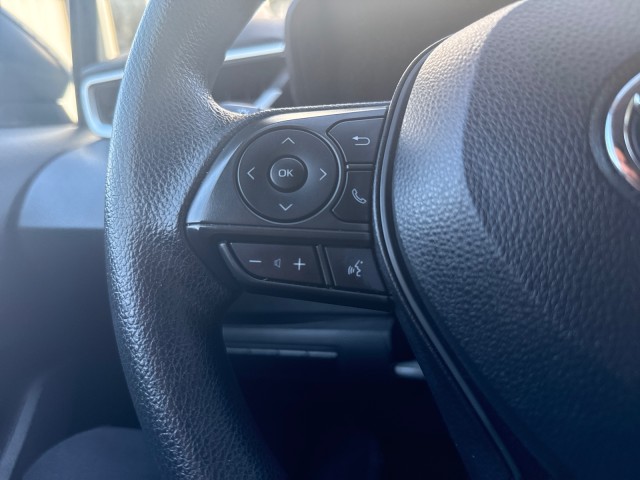 Vehicle image 14 of 18
