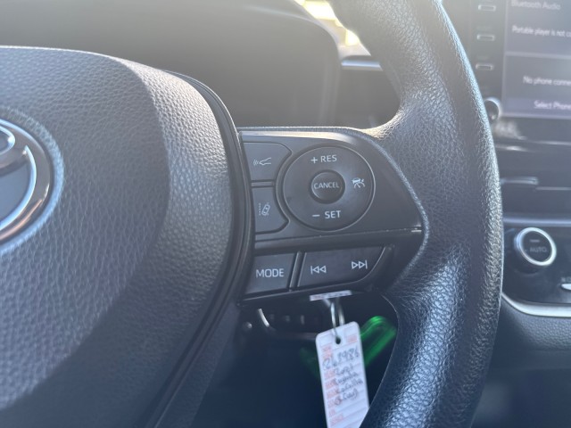 Vehicle image 13 of 18