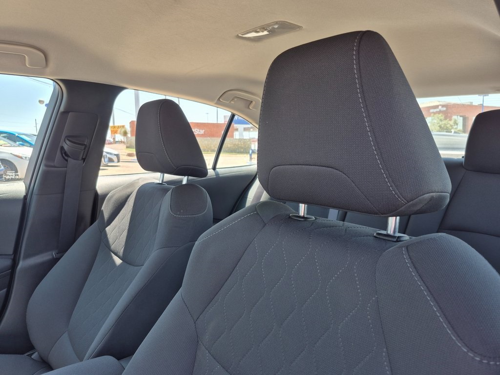 Vehicle image 11 of 20