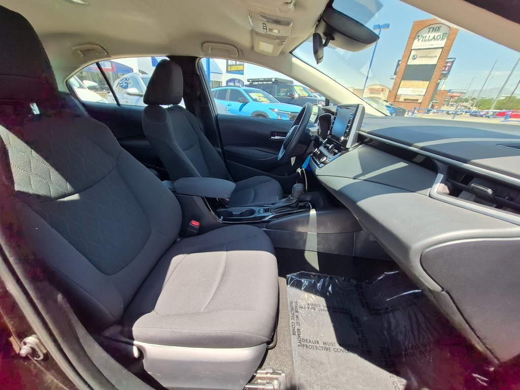 Vehicle image 13 of 20