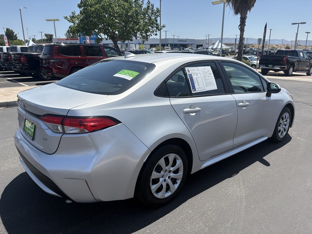 Vehicle image 5 of 17