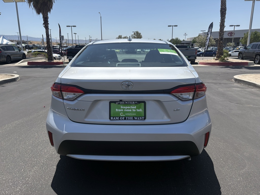 Vehicle image 6 of 17