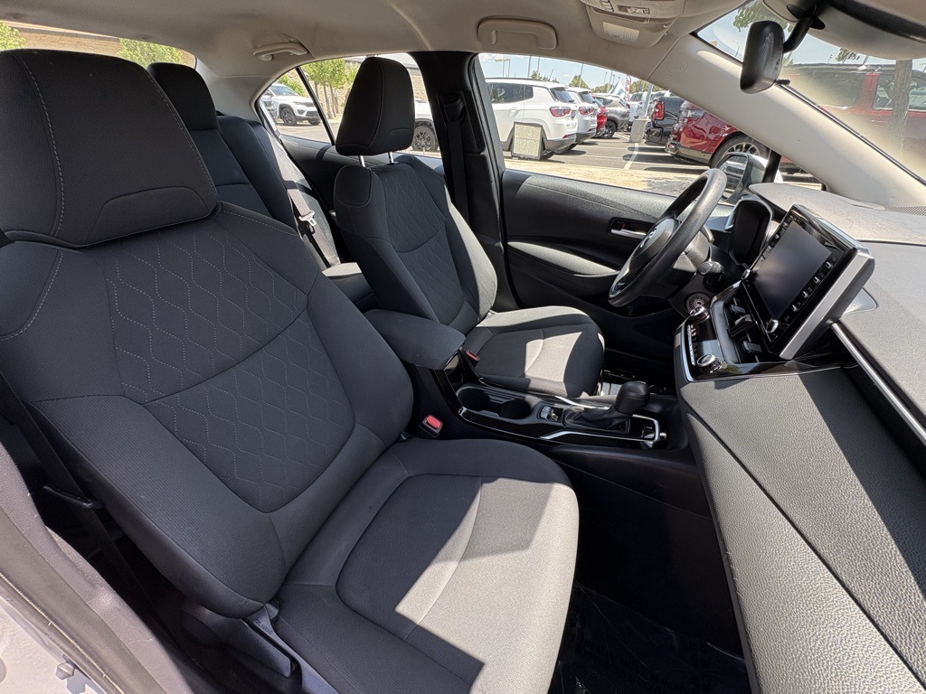 Vehicle image 10 of 17