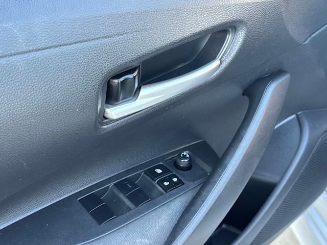 Vehicle image 7 of 25