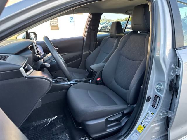 Vehicle image 5 of 25
