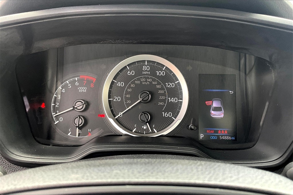 Vehicle image 17 of 28
