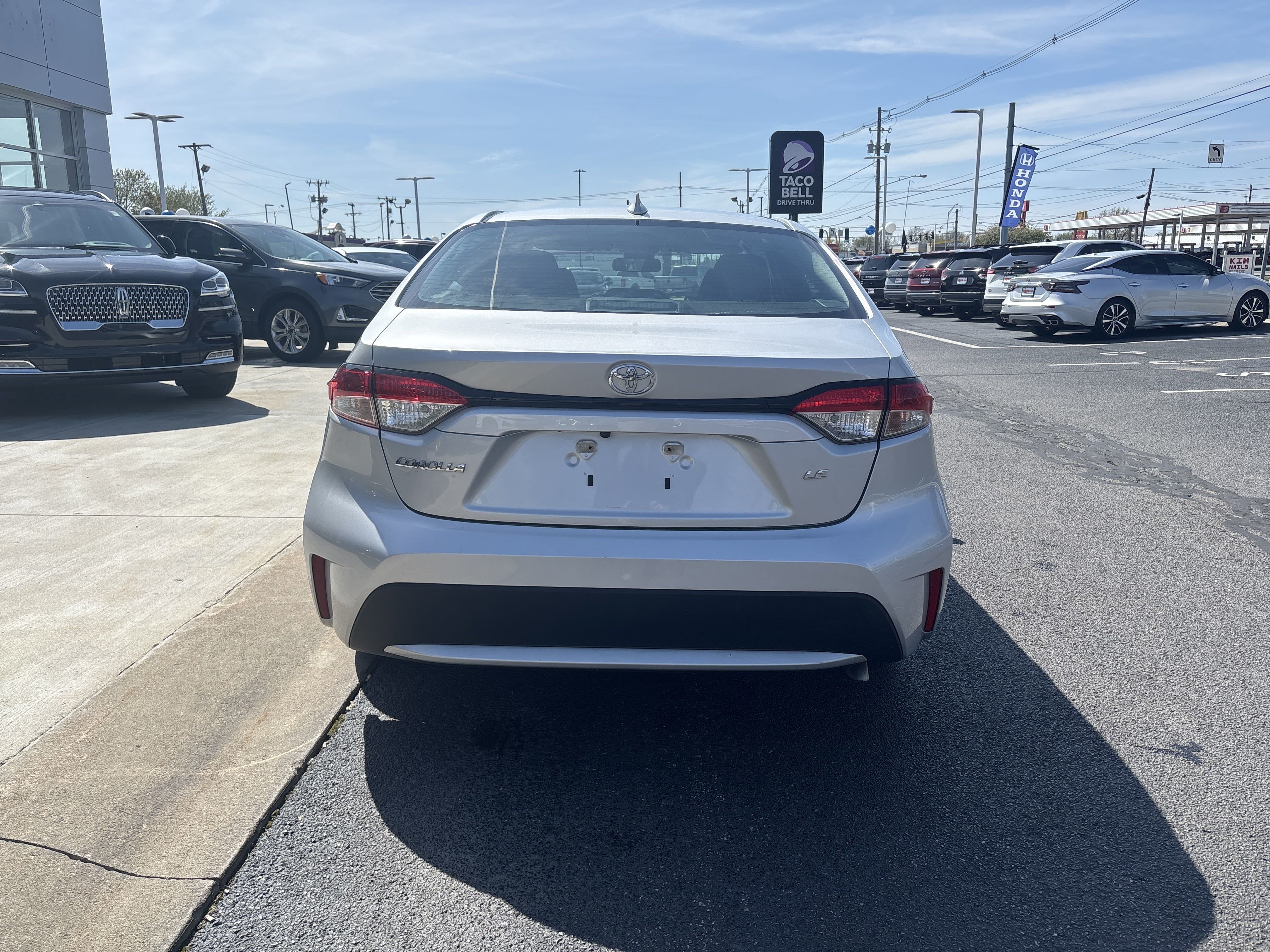Vehicle image 10 of 49