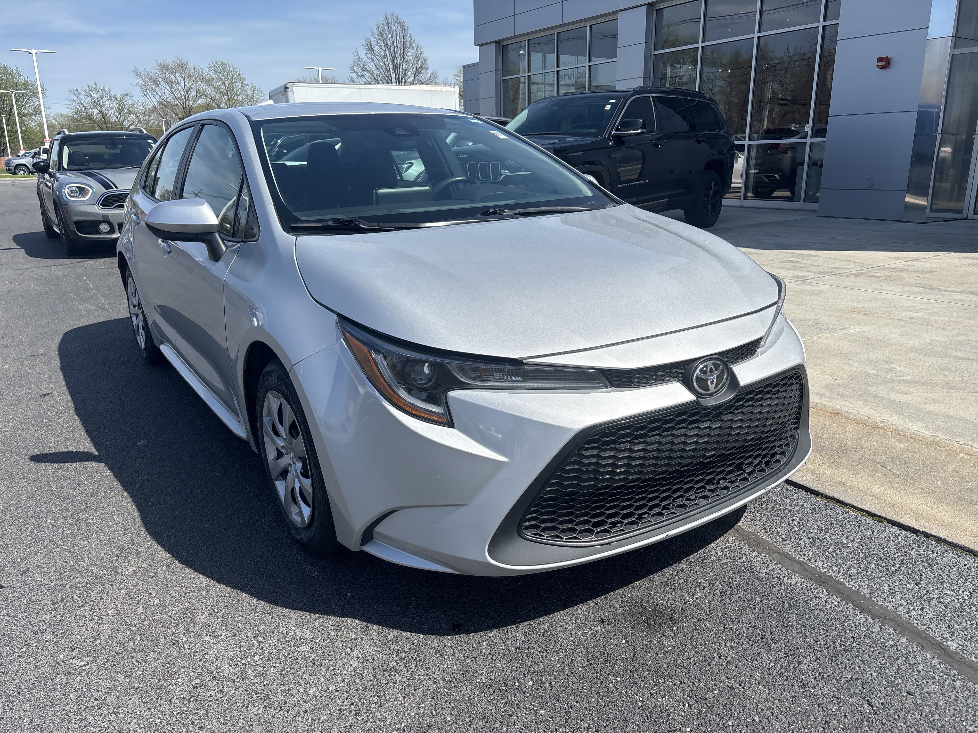 Vehicle image 6 of 49