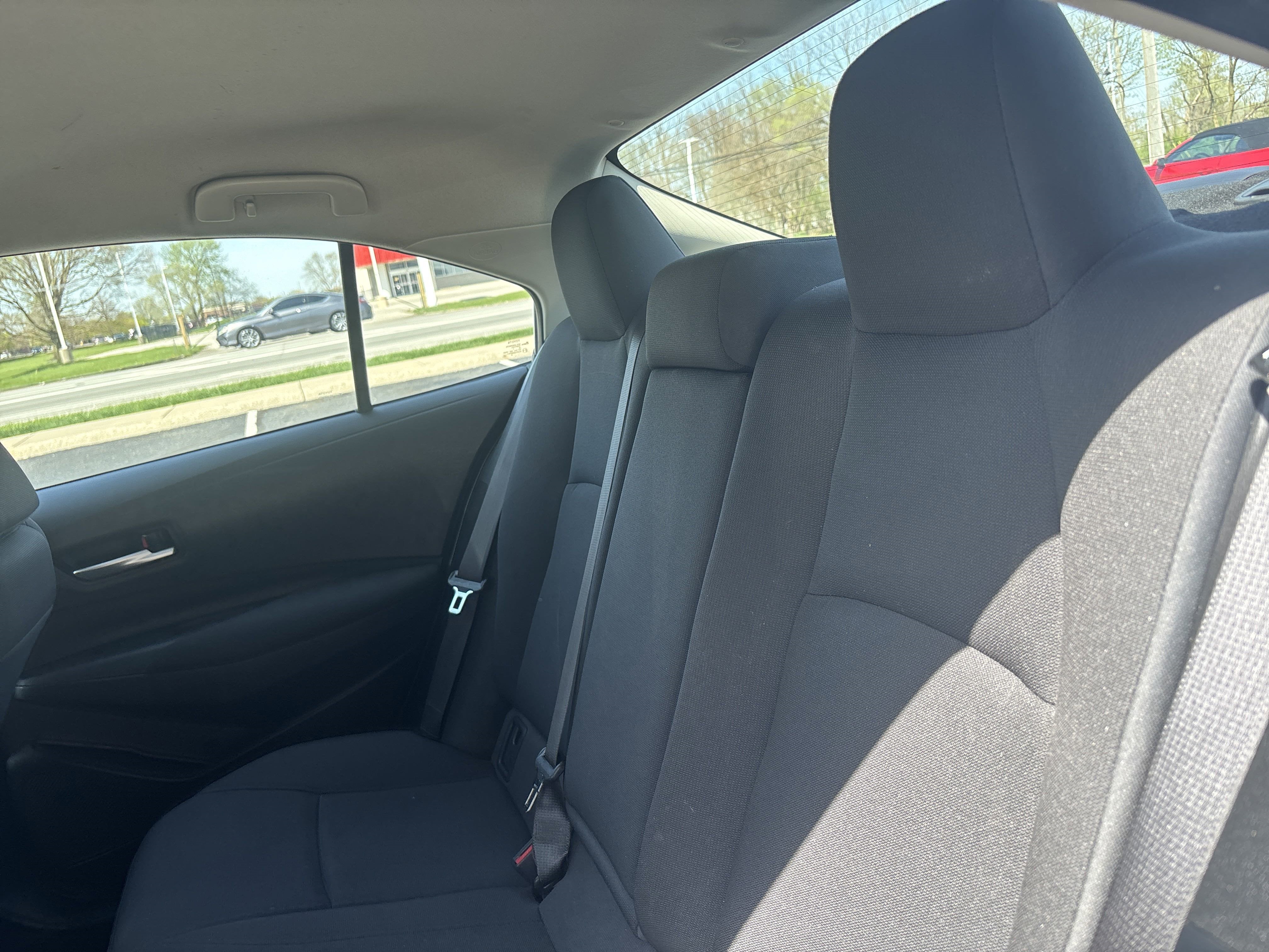 Vehicle image 29 of 49