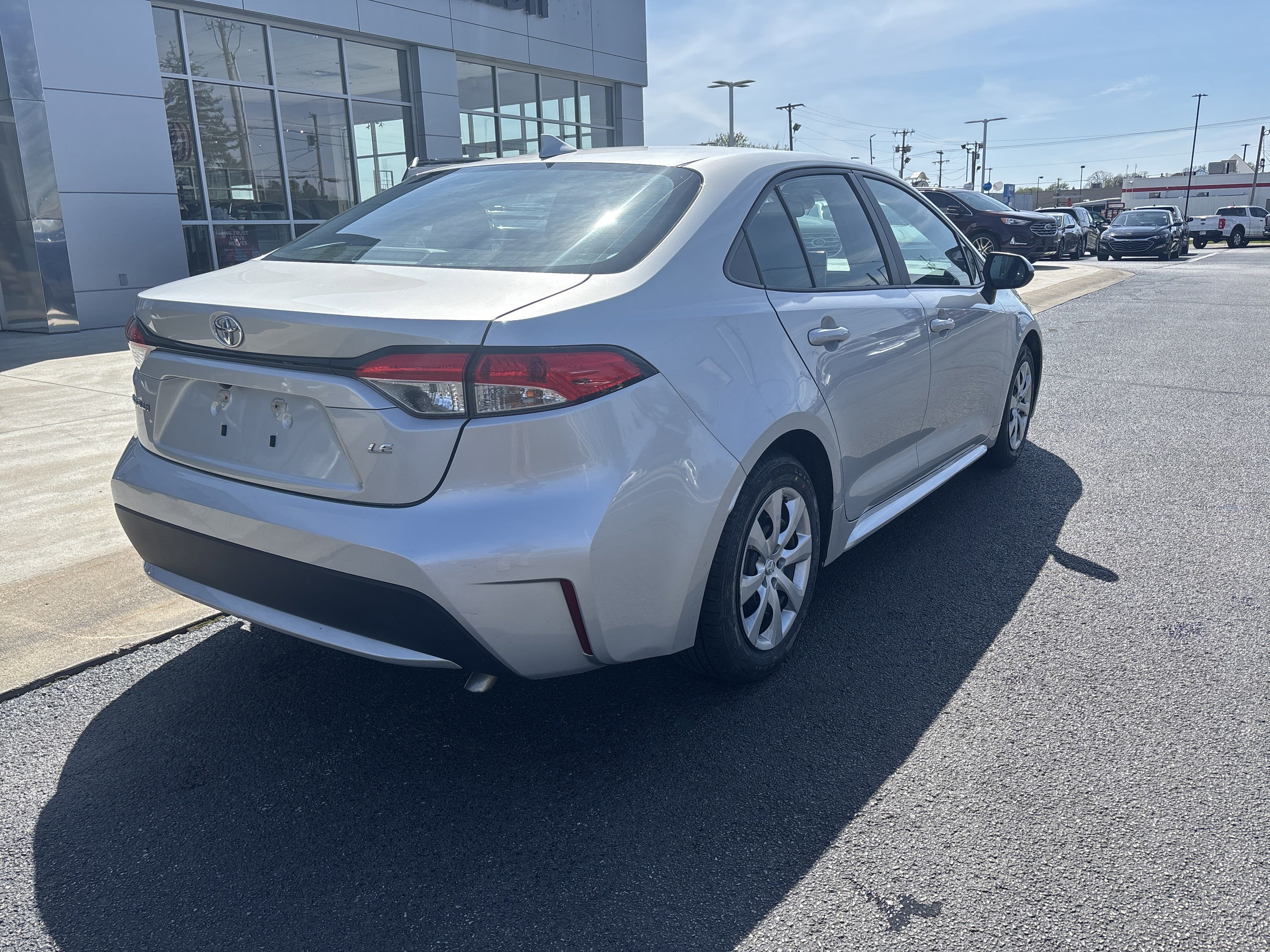 Vehicle image 8 of 49