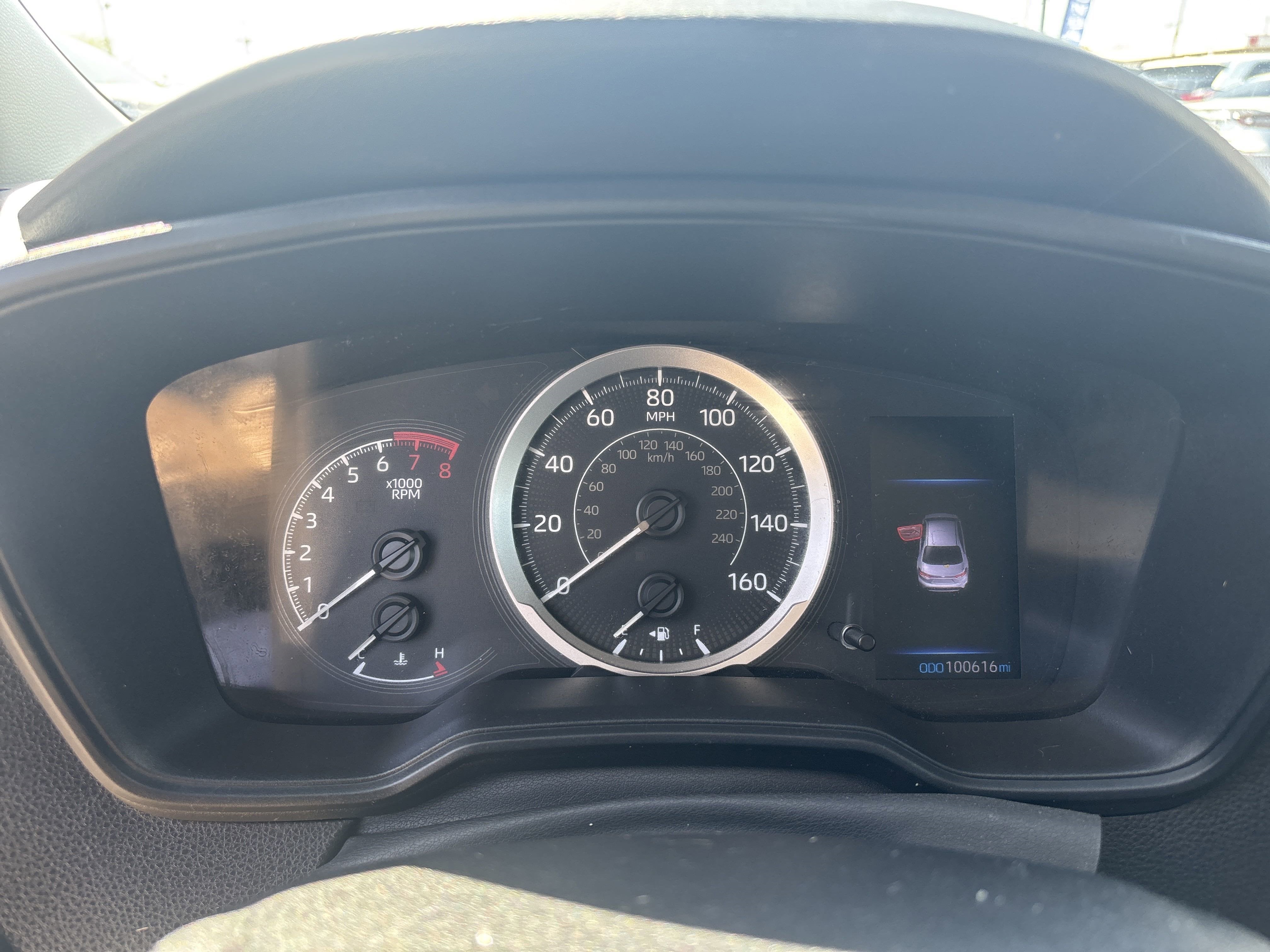 Vehicle image 18 of 49