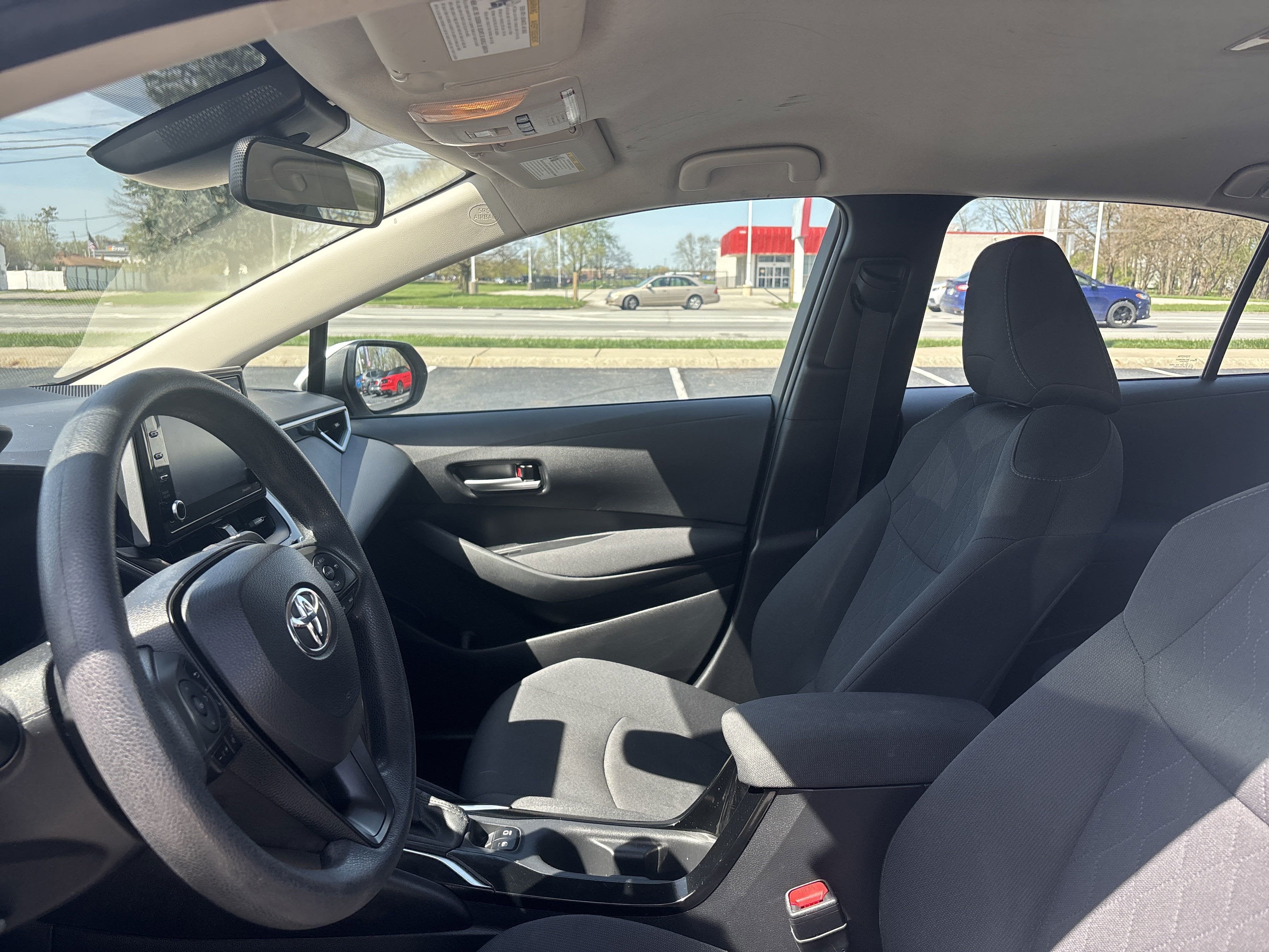 Vehicle image 17 of 49