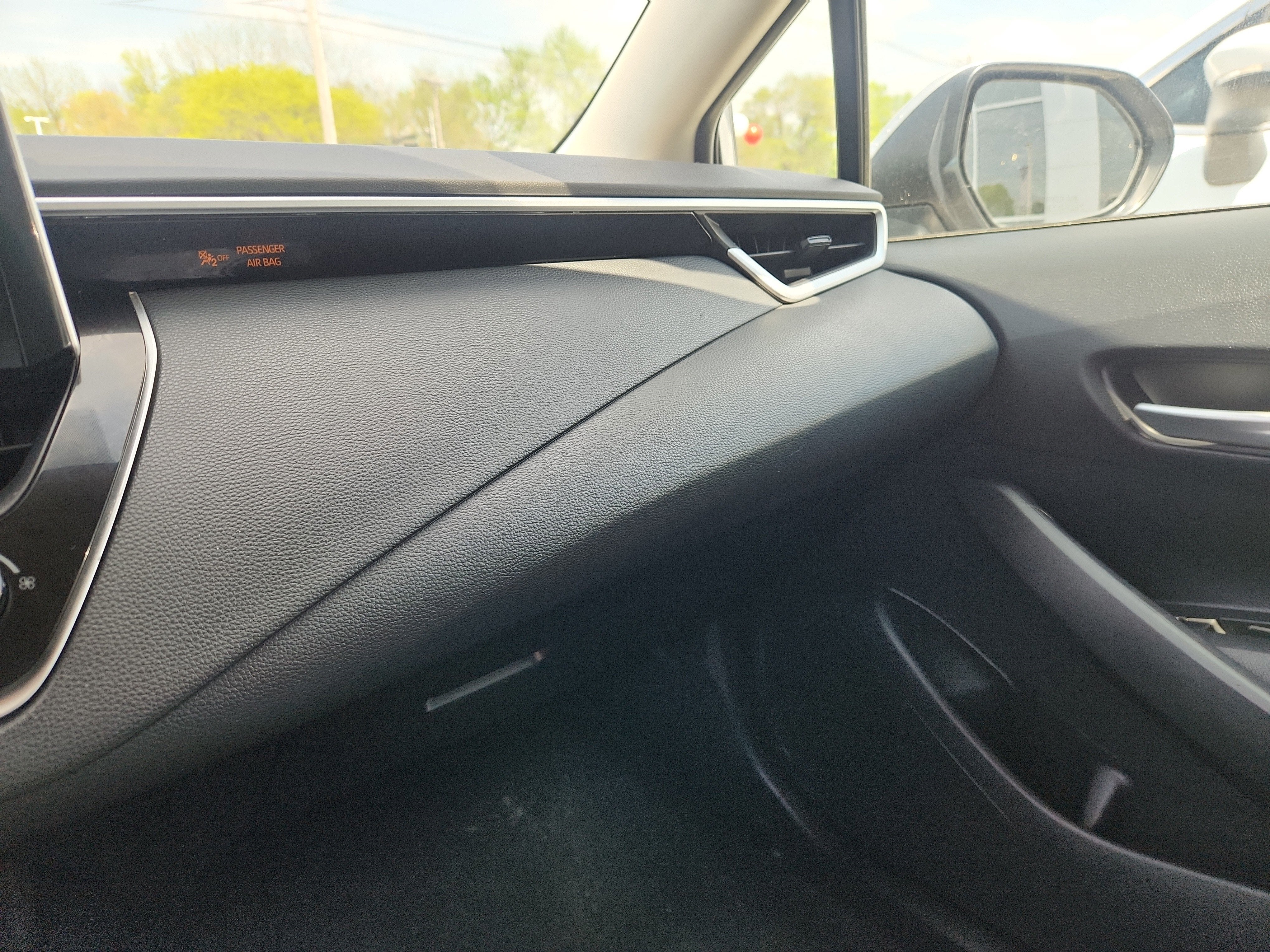 Vehicle image 43 of 49