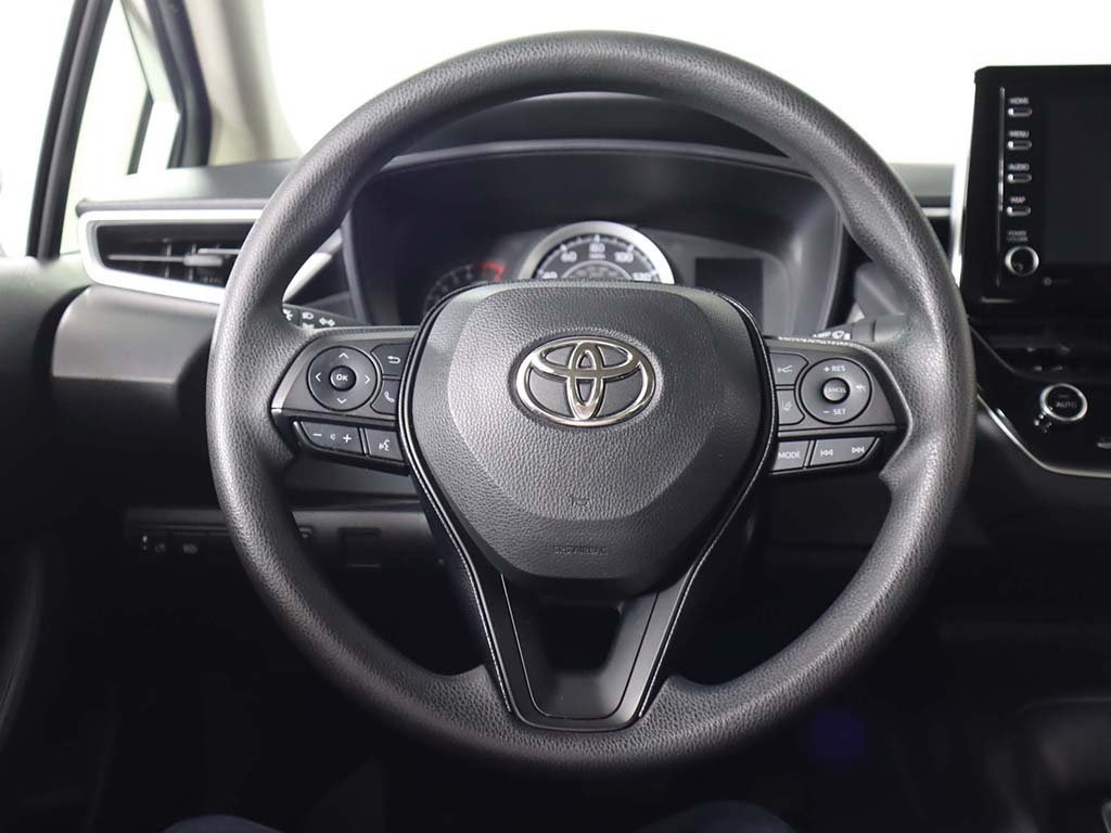 Vehicle image 32 of 51