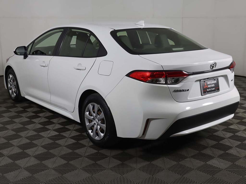Vehicle image 9 of 51
