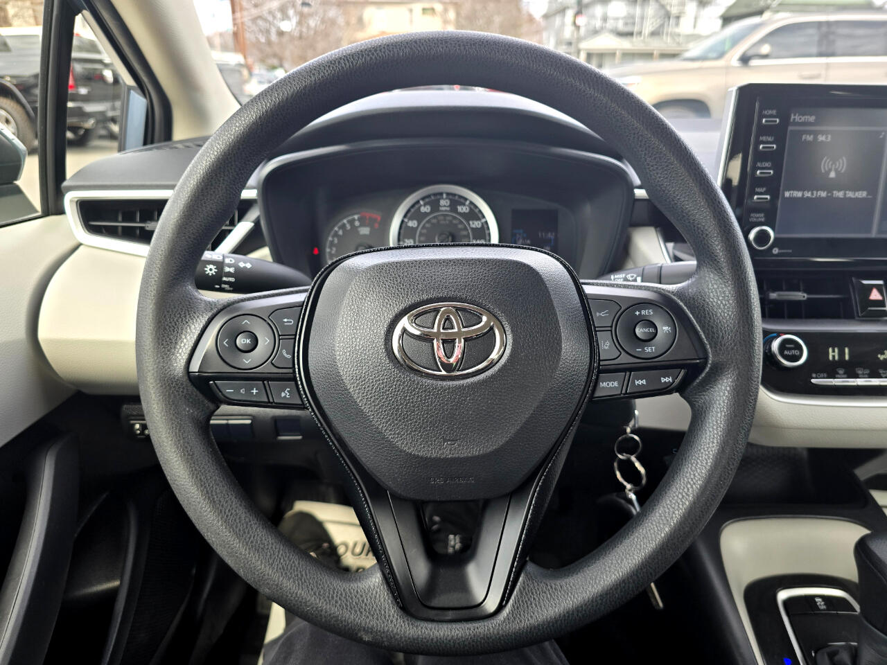 Vehicle image 8 of 18