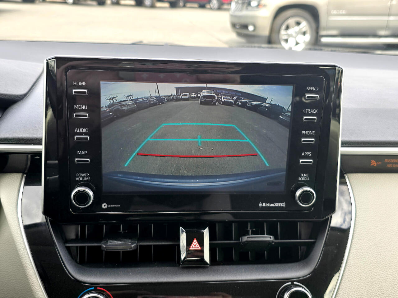 Vehicle image 11 of 18