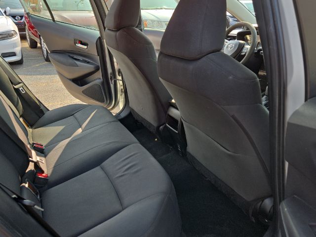 Vehicle image 22 of 28