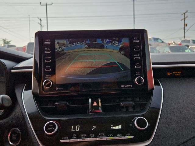 Vehicle image 20 of 28