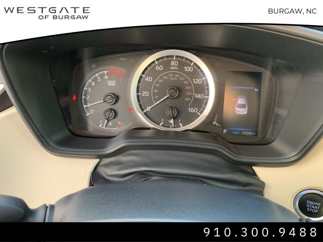 Vehicle image 22 of 33